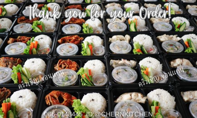 ชุดนี้มีทั้งปลา มีทั้งไก่รวมไว้ในกล่องเดียว 🍱 🐟ปลานึ่ง/ปลาทอด 🍗อ่อมไก่ 🌶️แจ่วพริก 🥬และผักนานาชนิด