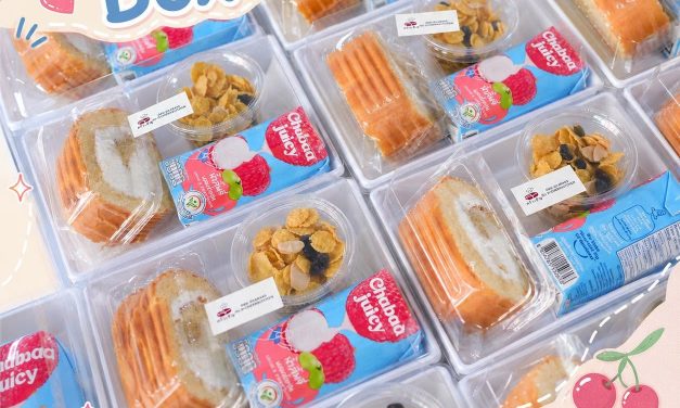 Snack Box •เค้กโรลวนิลา •คอนเฟล็กซ์ •น้ำผลไม้